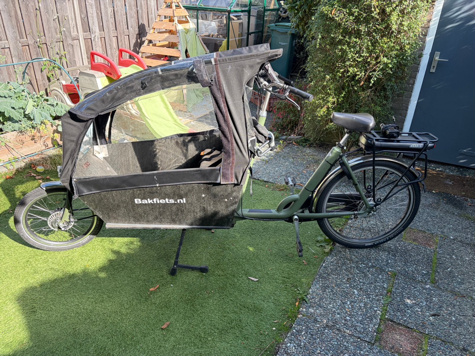 Bakfiets te koop, Ophalen, Elektrisch, Zo goed als nieuw, 2 kinderen