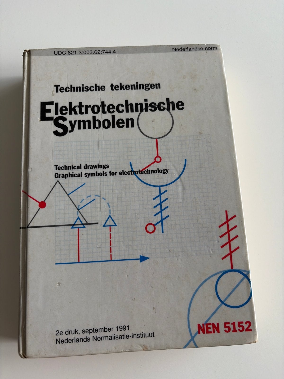 Technische Tekeningen Elektrotechnische Symbolen NEN 5152, Ophalen of Verzenden, Gelezen, Elektrotechniek