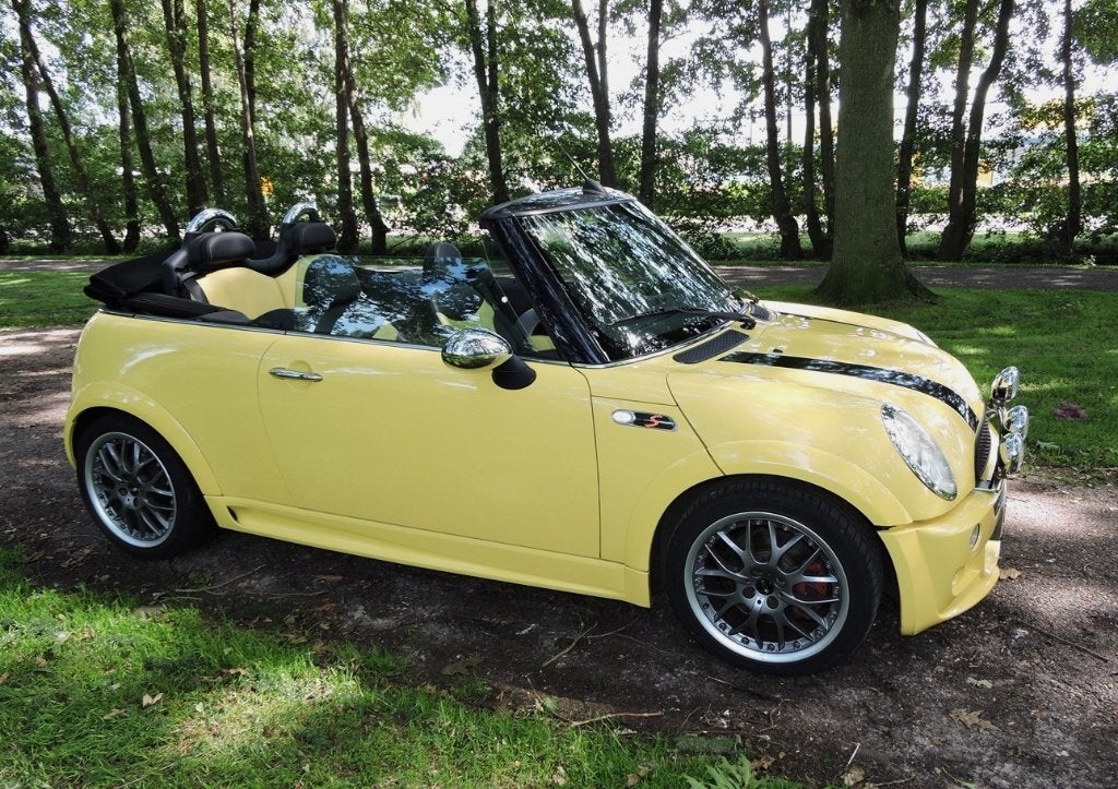 Mini 1.6 16V Cooper S Cabrio John Cooper Works pakket, Auto's, Mini, Particulier, Cabrio, Airbags, Alarm, Automatische klimaatregeling