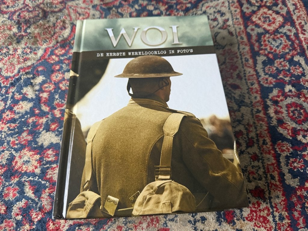 WO 1. De Eerste Wereldoorlog in Foto's., Ophalen of Verzenden, Zo goed als nieuw, Meerdere auteurs, Voor 1940