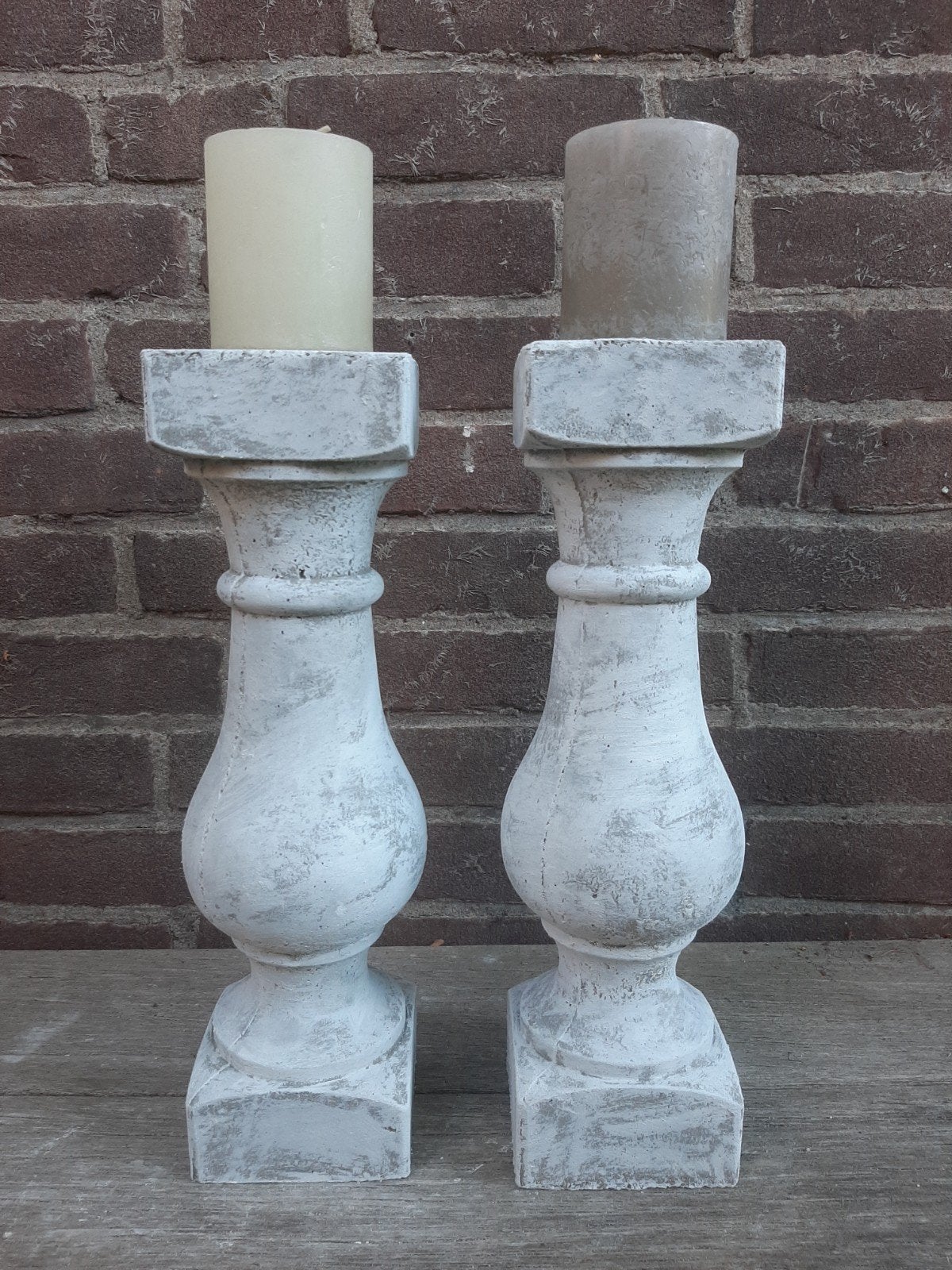 2 Betonnen balusters pilaren zuilen tuinbeelden beton, Tuin en Terras, Ophalen of Verzenden