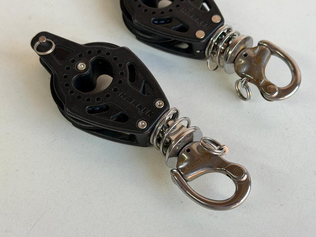2 x Harken 57C 1 schijfs blok met Wichard sluiting, Ophalen of Verzenden, Gebruikt, Lijn of Blok
