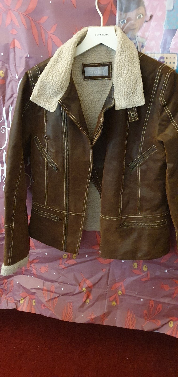 Bruine leren jas met teddy voering - Essentials, Maat 38/40 (M), Bruin, Ophalen of Verzenden, Essentials