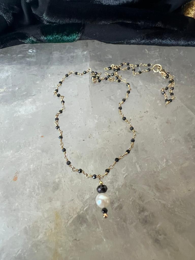 AKOYA zoutwater parel hanger spinel beschermt geluk uniek, Zwart, Nieuw, Ophalen of Verzenden, Met edelsteen
