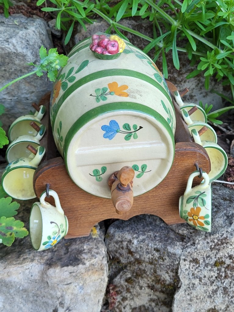 Kleurrijk vat van aardewerk voor brandenwijn likeur, Ophalen of Verzenden