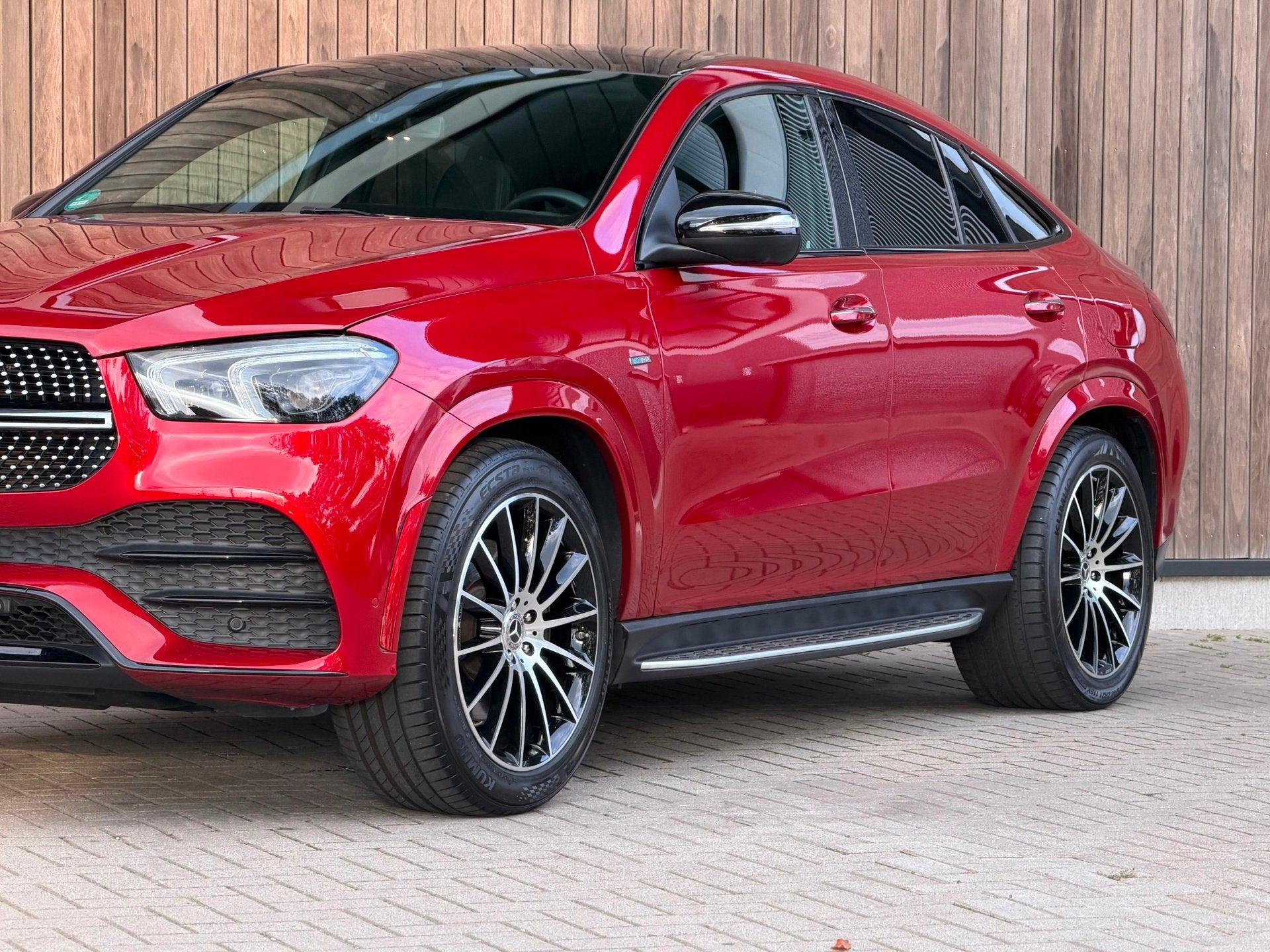 Mercedes-Benz GLE-klasse Coupé 350 e 4MATIC Premium / ACC /, Auto's, Dealer onderhouden, Gebruikt, Zwart, 4 cilinders