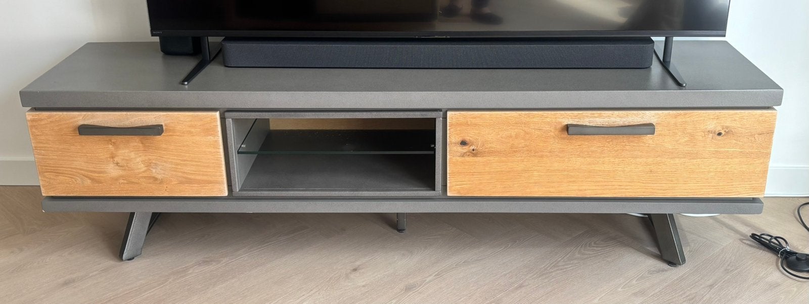 Henders en Hazel televisiemeubel, Huis en Inrichting, Kasten | Televisiemeubels, 150 tot 200 cm, Ophalen of Verzenden, Zo goed als nieuw
