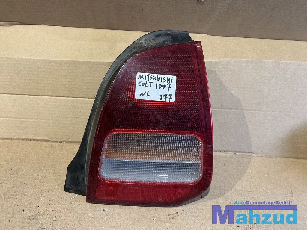 MITSUBISHI COLT 5 Rechts achterlicht right backlight, Info@mitsubishi-motors.com, Gebruikt, Mitsubishi Motors Corporation, Ophalen of Verzenden