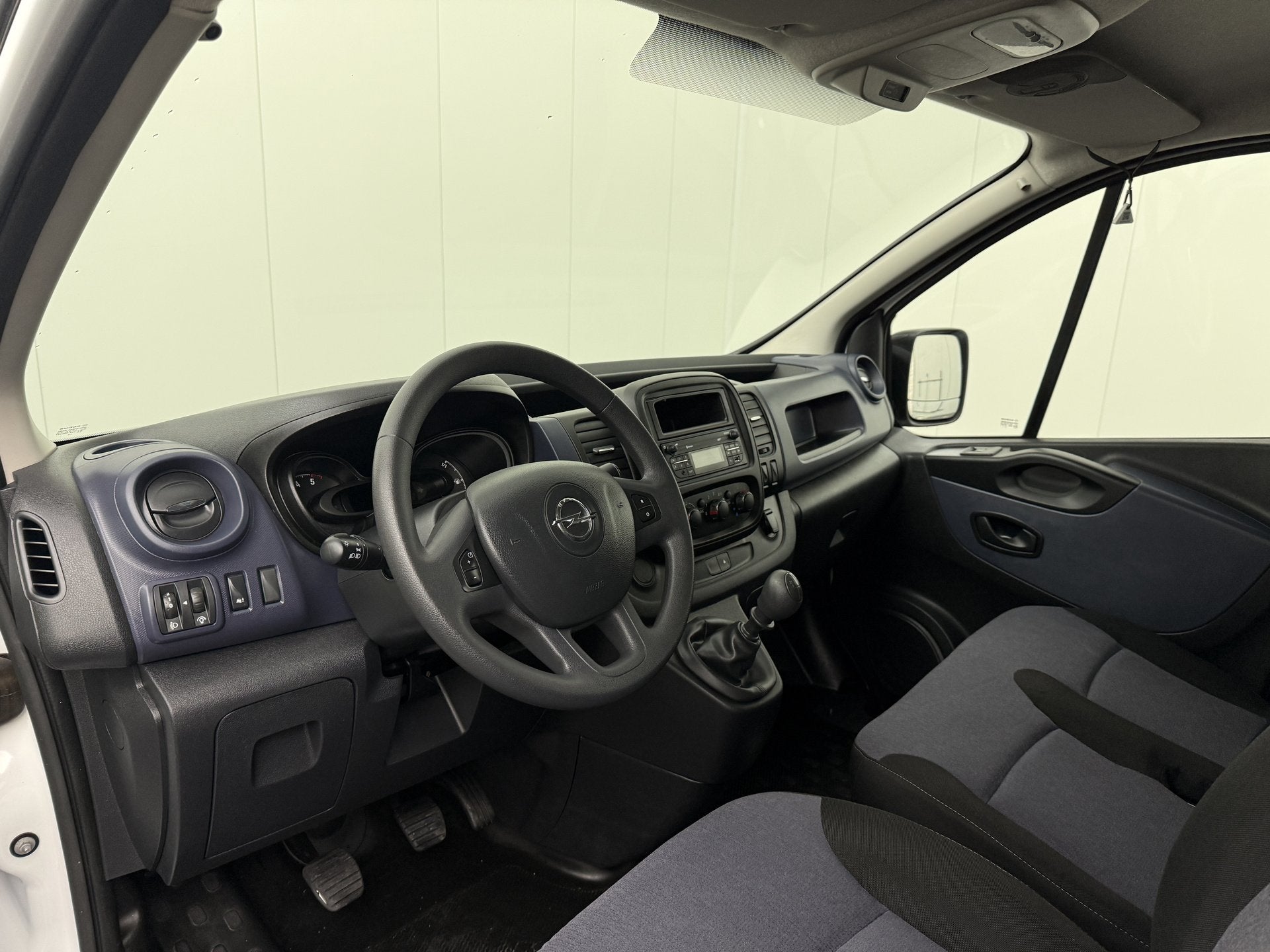 Opel Vivaro 1.6CDTI 125PK Lang Edition | Imperiaal | Trekhaa, Voorwielaandrijving, Gebruikt, Euro 6, 4 cilinders