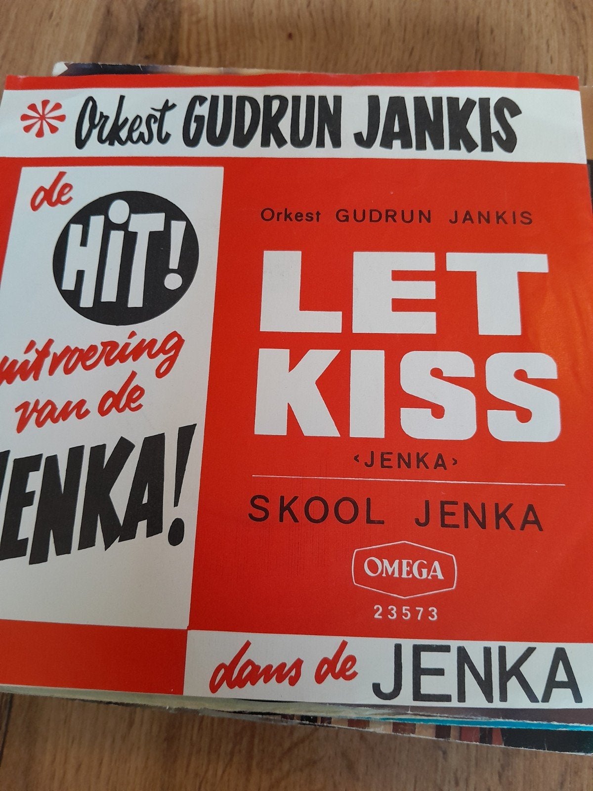 Orkest gurdun jankis 7 inch let kiss, Ophalen of Verzenden, Zo goed als nieuw, Pop
