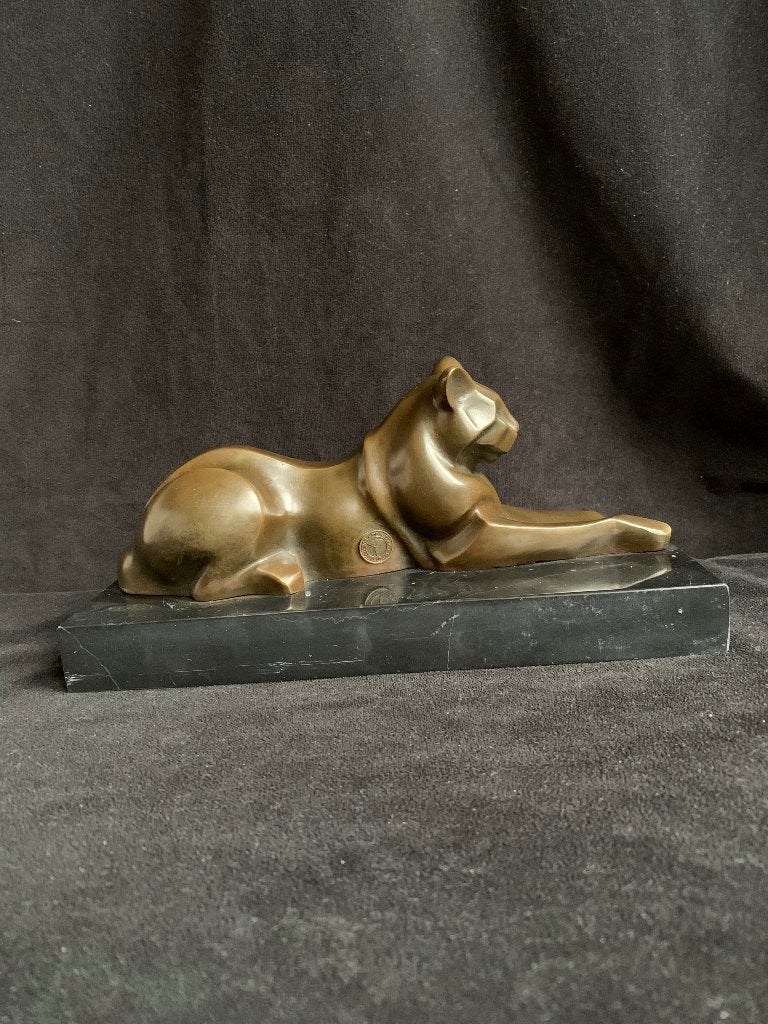 Poes liggend op sokkel, art deco, brons, Ophalen of Verzenden, Gemerkt, Brons, Beeld