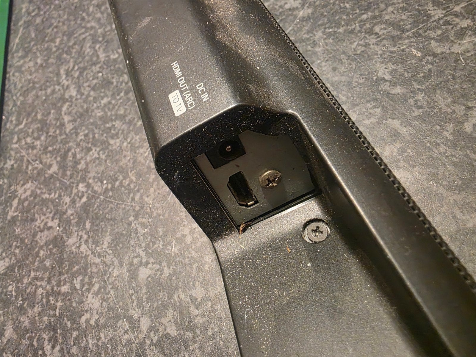 Foto 8 van Philips Soundbar met Subwoofer en Bluetooth (SW3140B/12)