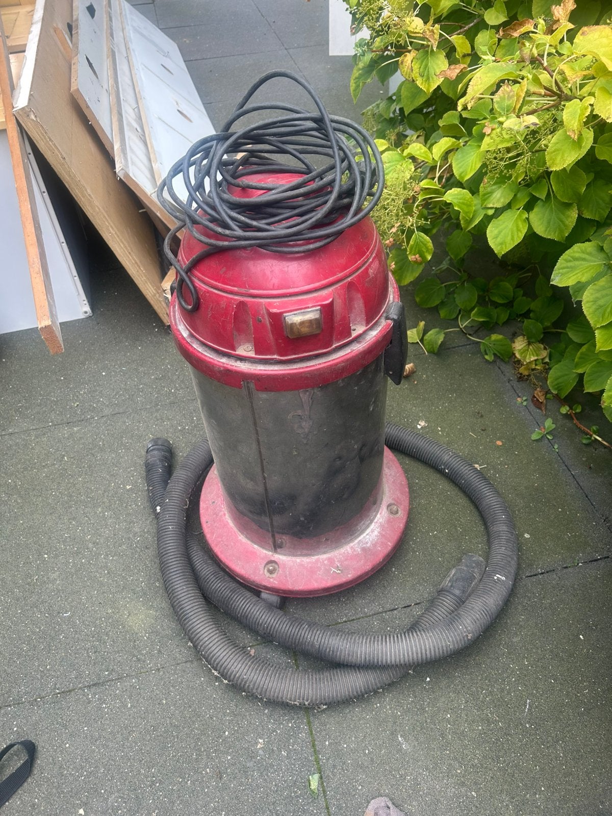 Bouwzuiger voor water en stof, gebruikt maar werkend, Doe-het-zelf en Verbouw, Ophalen, Gebruikt, Waterstofzuiger
