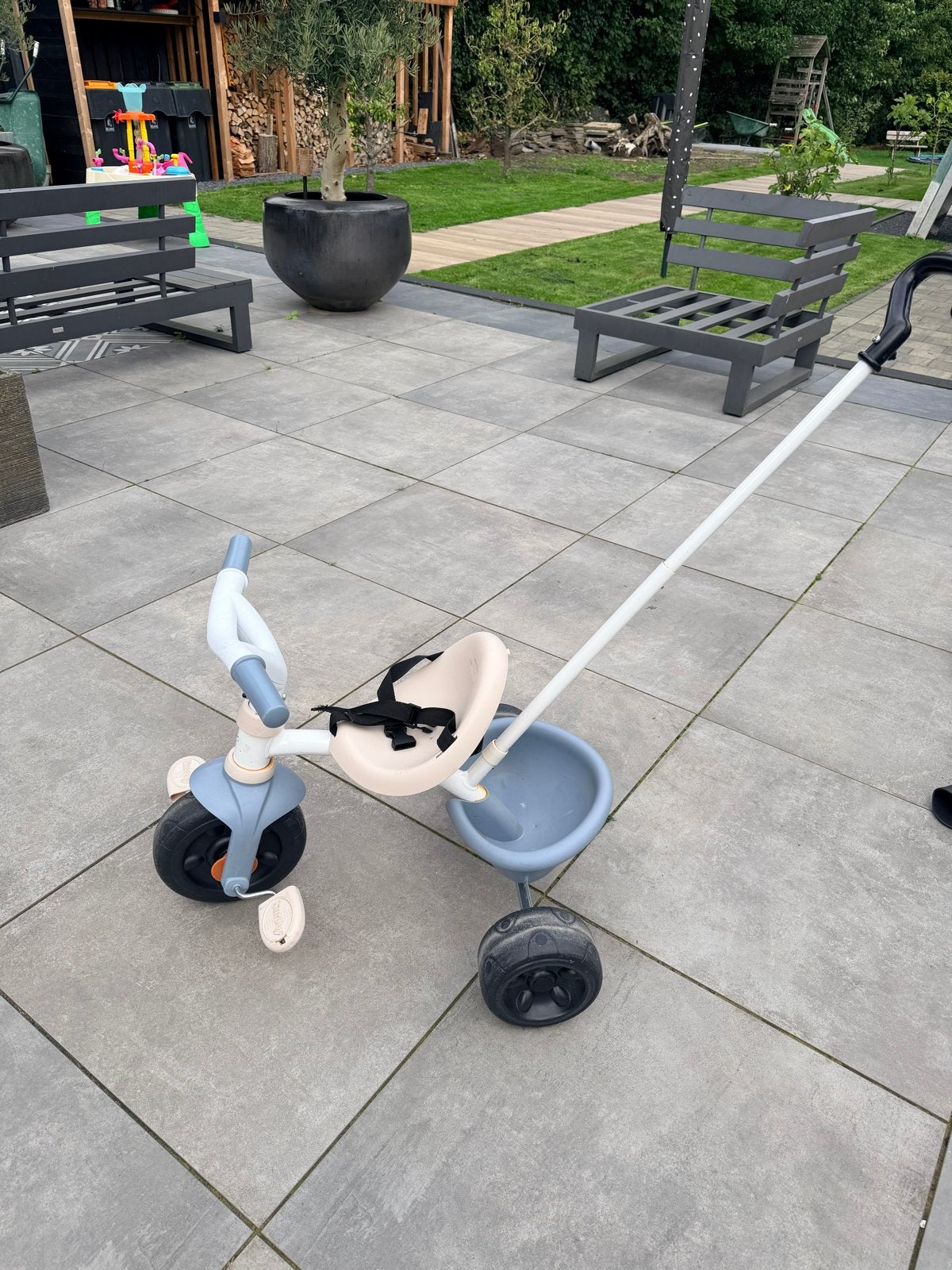 Smoby driewieler met duwstang, Ophalen, Gebruikt, Terugtraprem, Duwstang