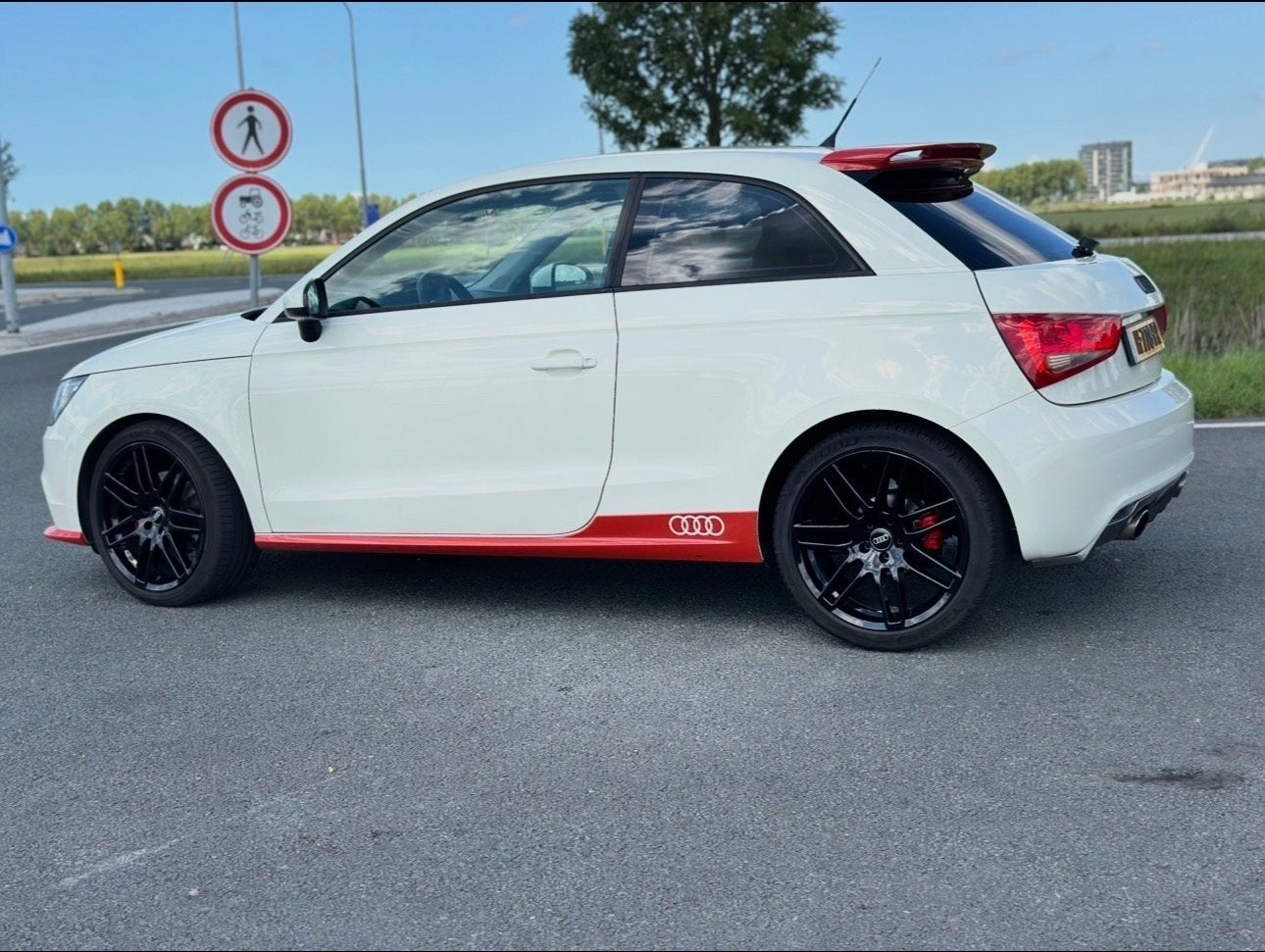 Audi A1 1.4 Tfsi 90KW 2011 Wit, Auto's, Audi, Voorwielaandrijving, A1, Automatische klimaatregeling, Handgeschakeld