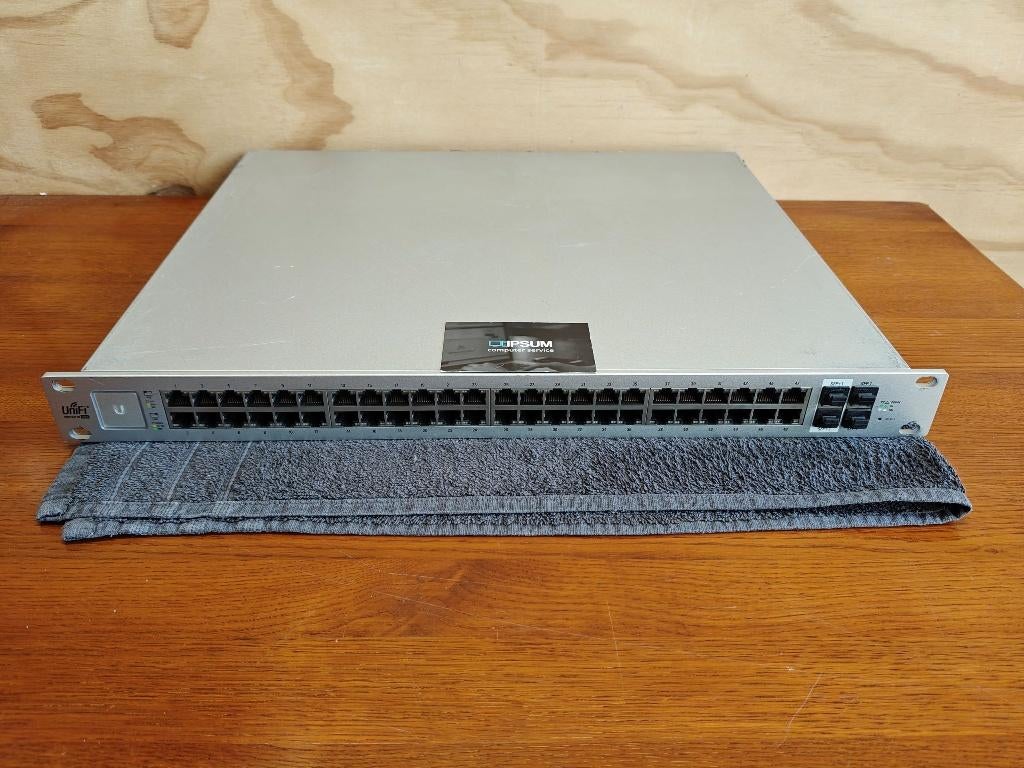 Ubiquiti UniFi Switch (48-poorts, 500W PoE+), Computers en Software, Netwerk switches, Refurbished, Ophalen of Verzenden