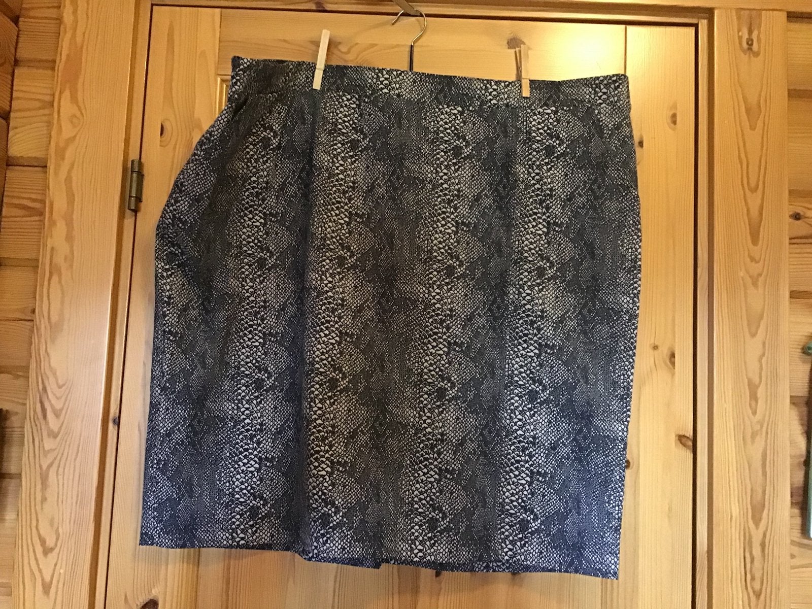 Rok slangenprint bruin 52 miss etam, Kleding | Dames, Rokken, Bruin, Maat 46/48 (XL) of groter, Ophalen of Verzenden, Zo goed als nieuw