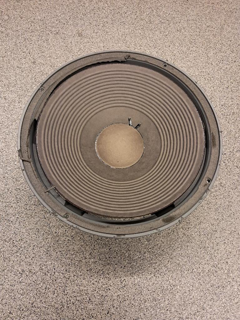Aangeboden: 2x Stage Accompany SA1523 Woofers (refoam), Gebruikt, Subwoofer, 60 tot 120 watt, Ophalen