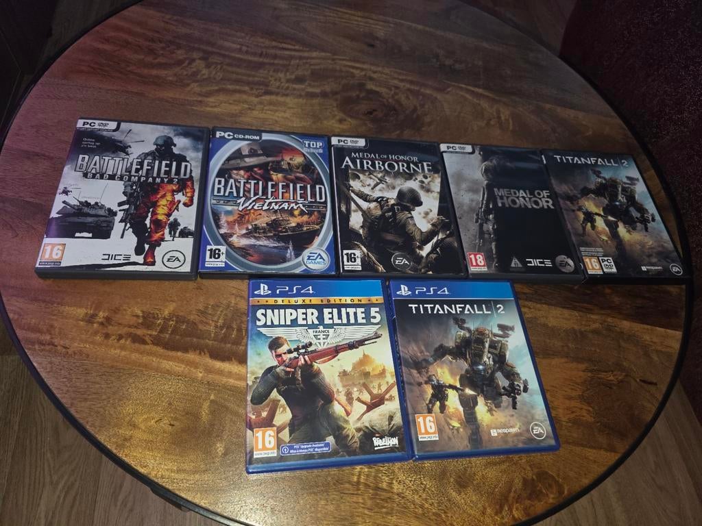 PC en PS4 spellen te koop, Spelcomputers en Games, Games | Pc, Zo goed als nieuw, 1 speler, Vanaf 18 jaar, Ophalen of Verzenden