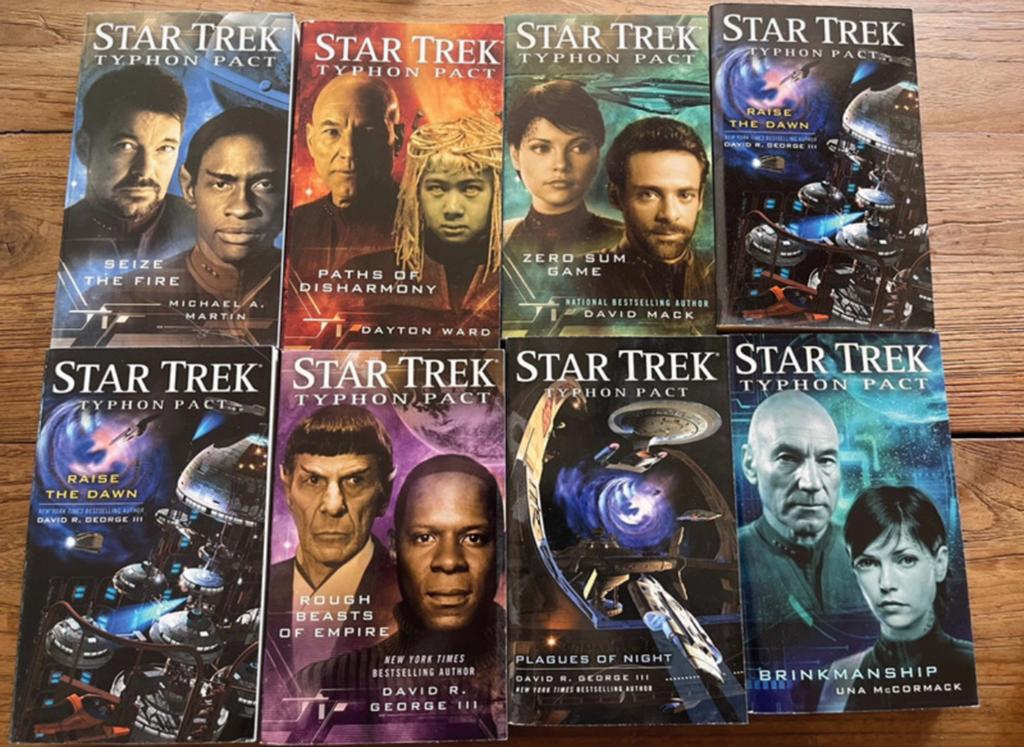 Star trek typhon pact set van 8 boeken, Ophalen of Verzenden, Gelezen