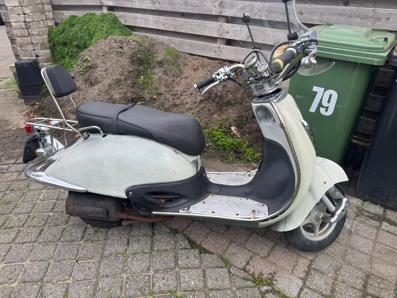Ebretti Scooter - Opknapper, start wel, loopt niet, Fietsen en Brommers, Ophalen, Gebruikt, Overige merken