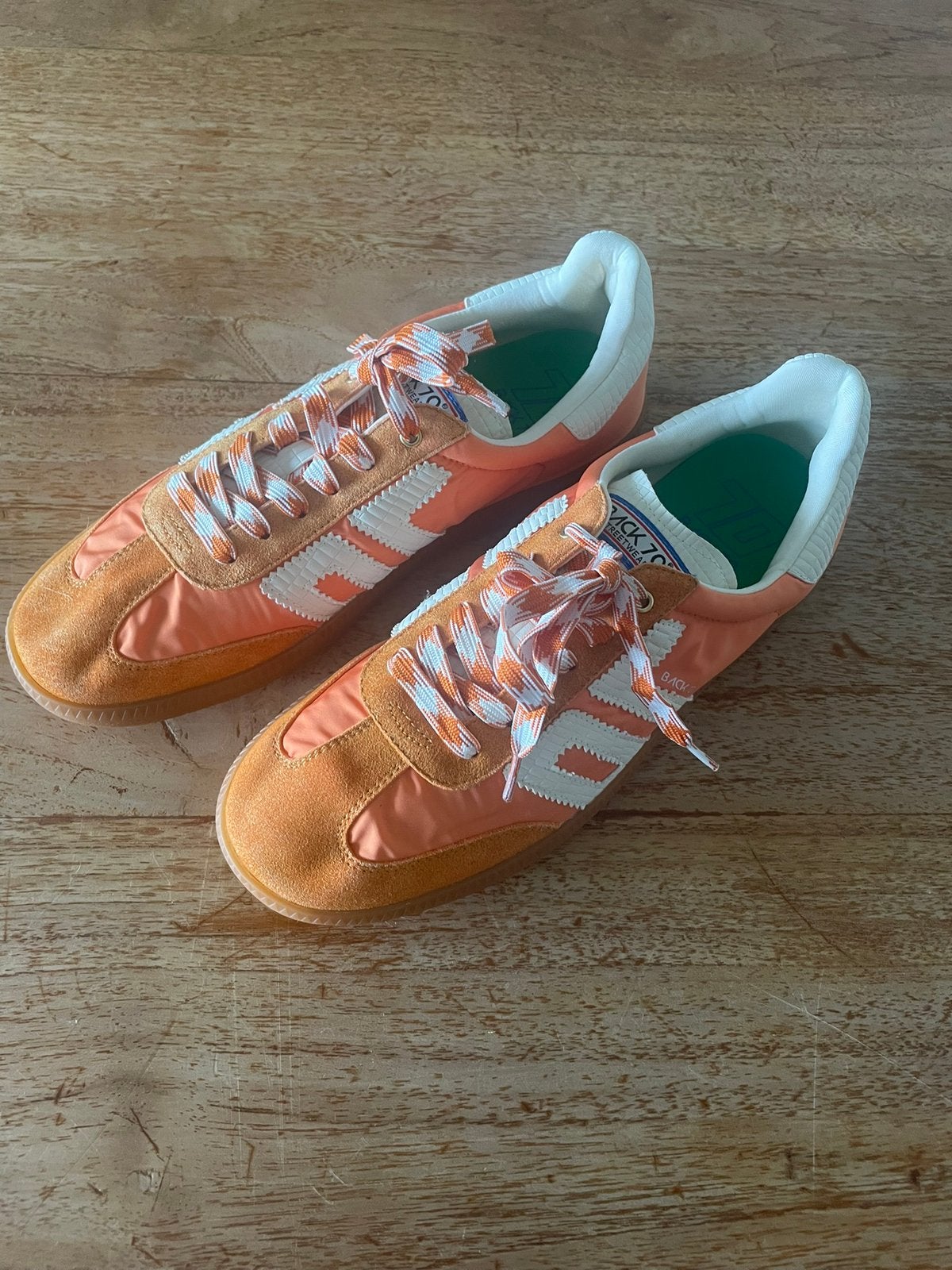 Sneakers maat 41 €12,50, Ophalen of Verzenden, Zo goed als nieuw, Sneakers of Gympen