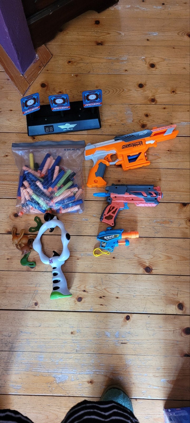 Nerf pistolen en elektrische target en katapult, Ophalen of Verzenden, Gebruikt