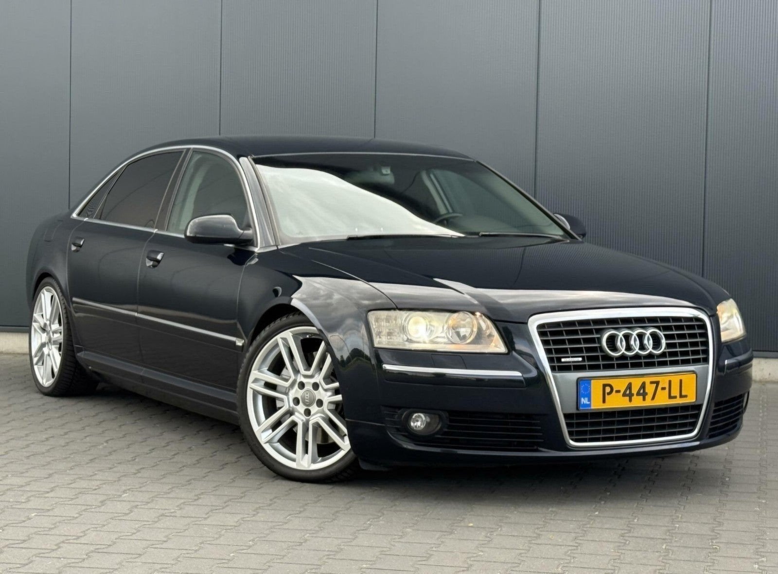 TE KOOP AANGEBODEN. 2005 Audi A8 D3 4.2L V8 (LWB) 154.744km!, Auto's, 4172 cc, 4 stoelen, Zwart, 10 km/l