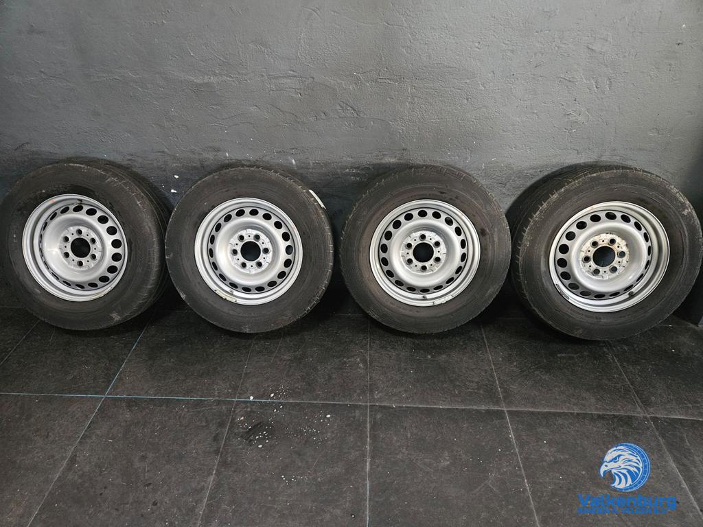 5-6mm! Originele Mercedes Sprinter B907 B910 16 inch stalen, -, Banden en Velgen, Ophalen of Verzenden, 235 mm