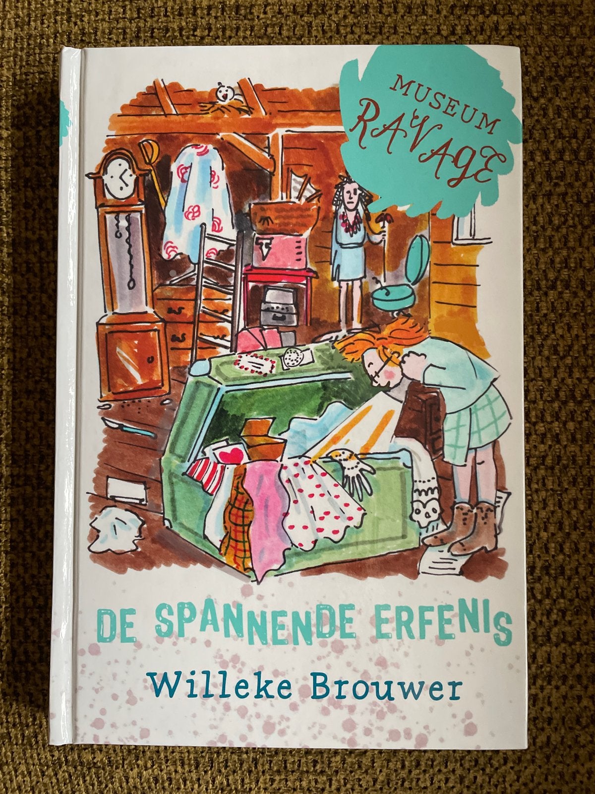 Willeke Brouwer - museum Ravage De spannende erfenis, Boeken, Willeke Brouwer, Fictie algemeen, Ophalen of Verzenden, Zo goed als nieuw