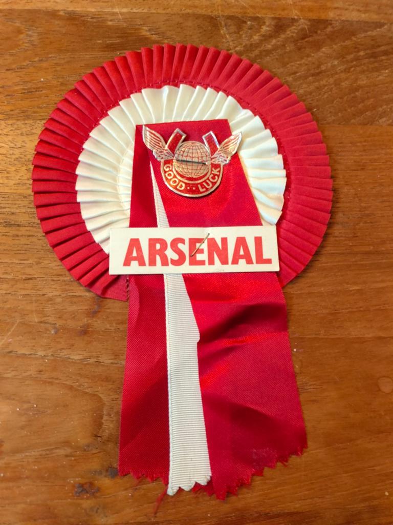 Rozet + programmaboekje Arsenal seizoen 1967-68, Ophalen of Verzenden, Gebruikt, Overige typen