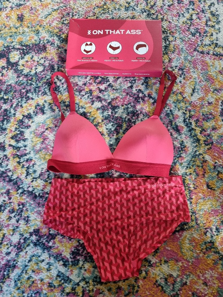 Lingerie MAAT S/M On that ass NIEUW, On that ass, Ophalen of Verzenden, Overige kleuren, Setje