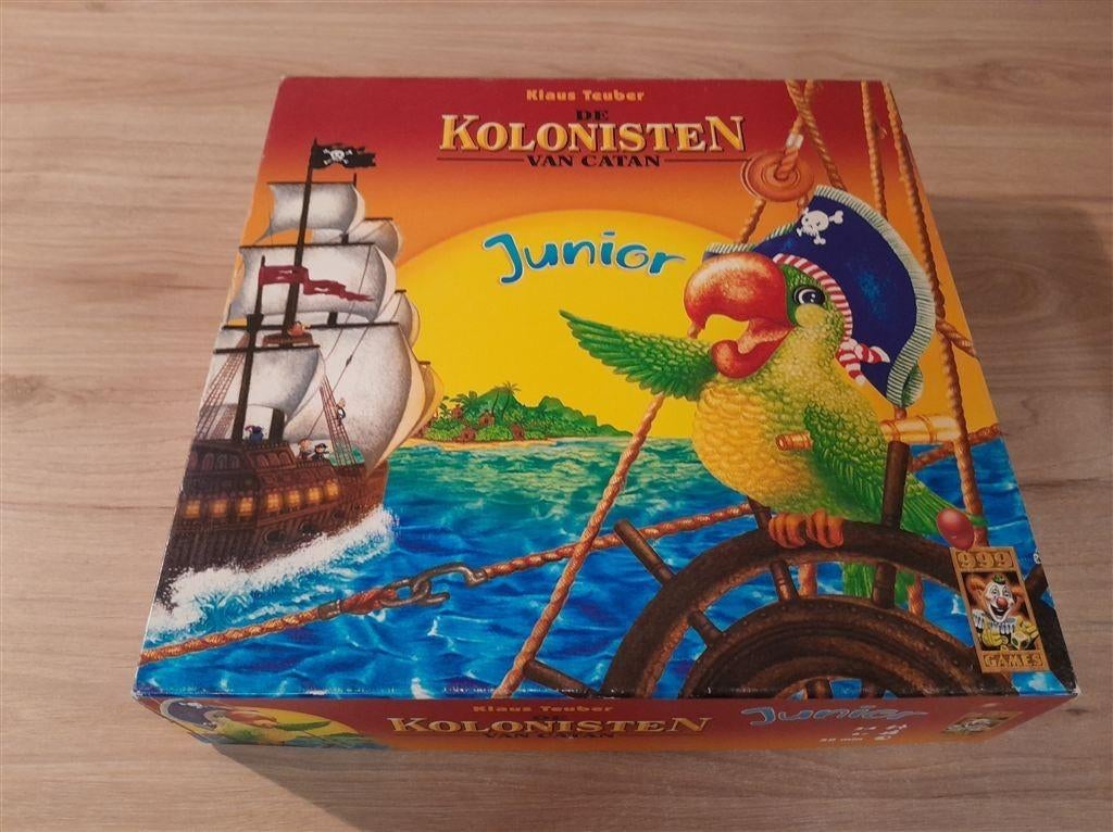 De kolonisten van catan junior - 999 games - s5523, Hobby en Vrije tijd, Gezelschapsspellen | Bordspellen, Verzenden, Zo goed als nieuw
