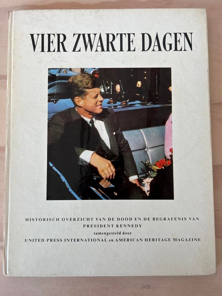 Vier Zwarte Dagen - President Kennedy, Ophalen of Verzenden, 20e eeuw of later, Gelezen
