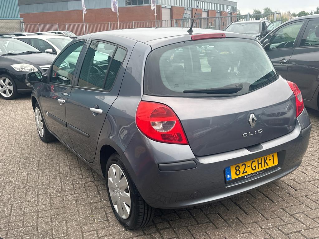 Renault Clio Gereserveerd!, Auto's, Voorwielaandrijving, Gebruikt, 4 cilinders, Blauw