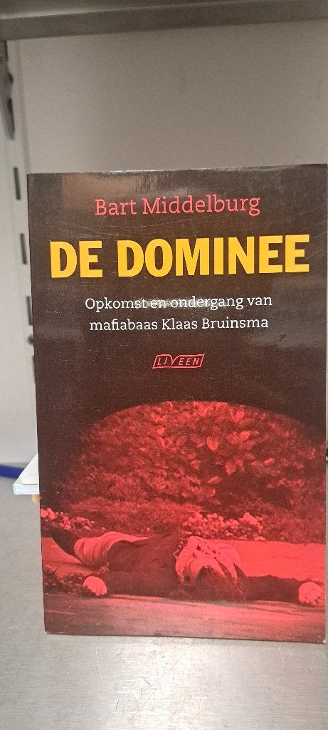 Bart Middelburg-De dominee (Z250-230), Boeken, Ophalen of Verzenden, Zo goed als nieuw, Overige