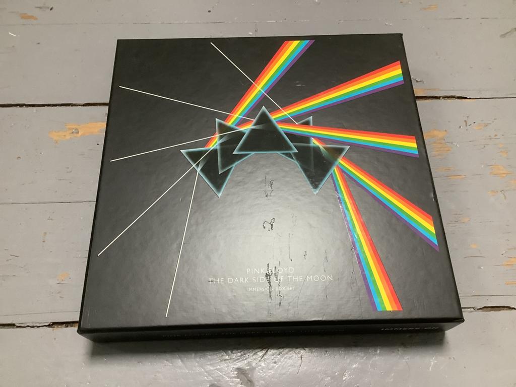Pink Floyd-Dark Side Of The Moon box set, Cd's en Dvd's, Cd's | Rock, Ophalen of Verzenden, Gebruikt, Progressive