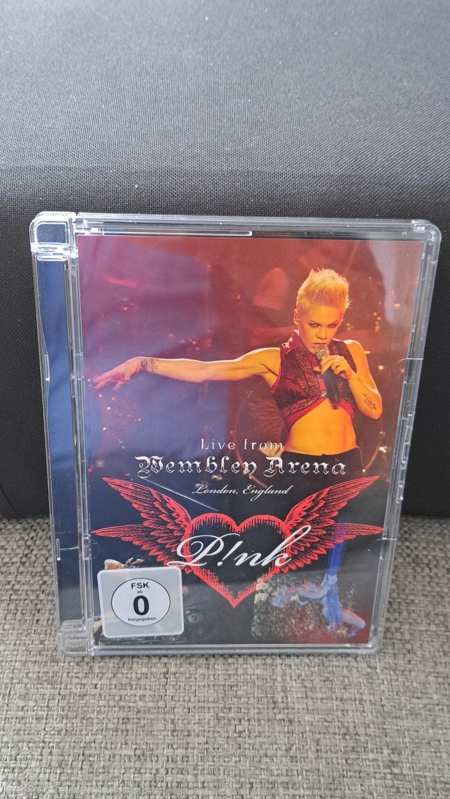 dvd  PINK  live from wembley arena, Alle leeftijden, Ophalen of Verzenden, Zo goed als nieuw, Inclusief boekje