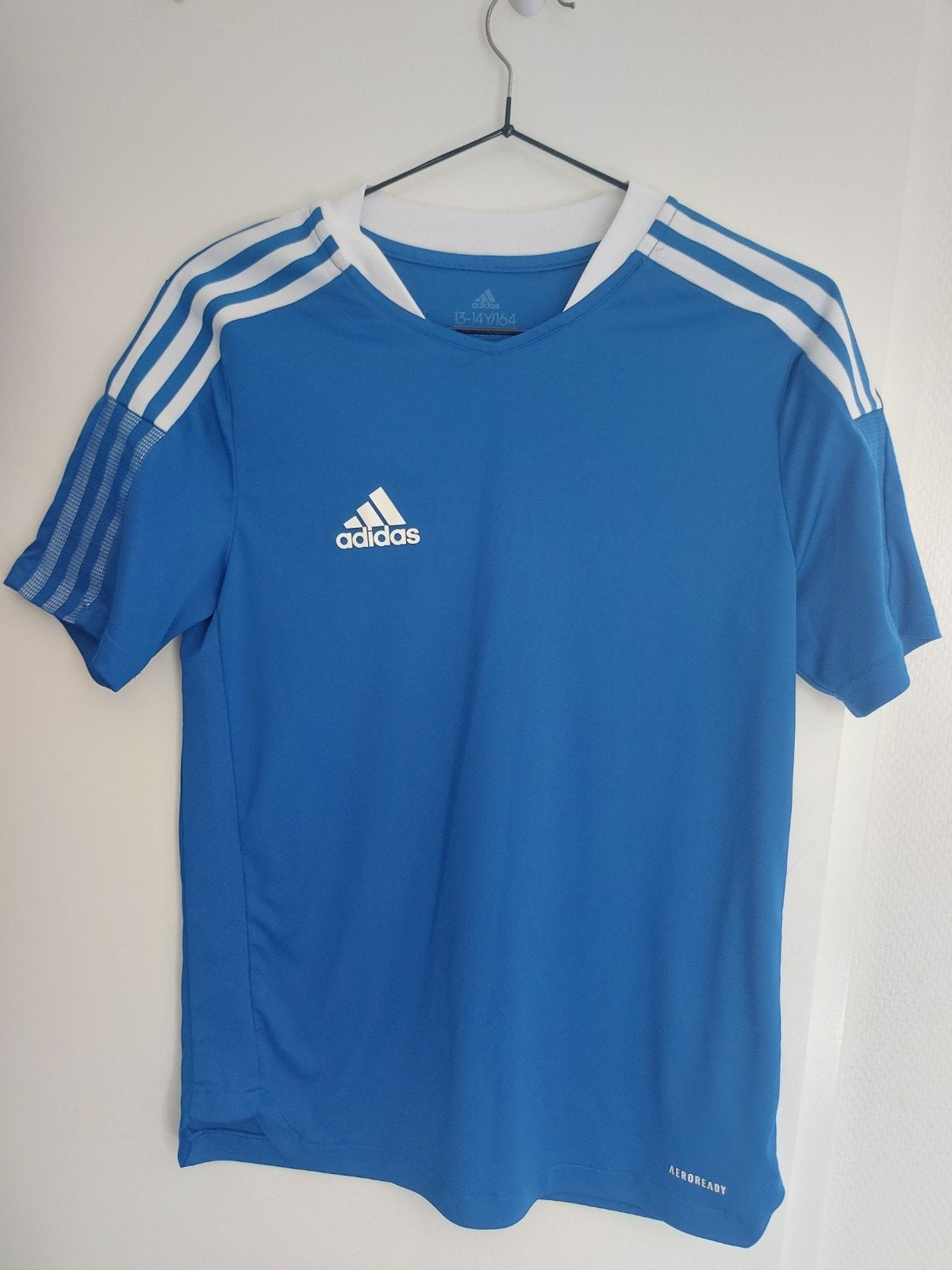 Adidas trainingsshirt – maat 164, Ophalen, Zo goed als nieuw, Jongen of Meisje