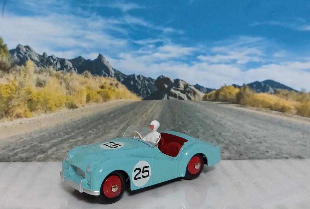 1:43 Triumph TR2 2-Seater Sport 1956; Atlas/Dinky Toys #111, Ophalen of Verzenden, Zo goed als nieuw, Auto, Overige merken