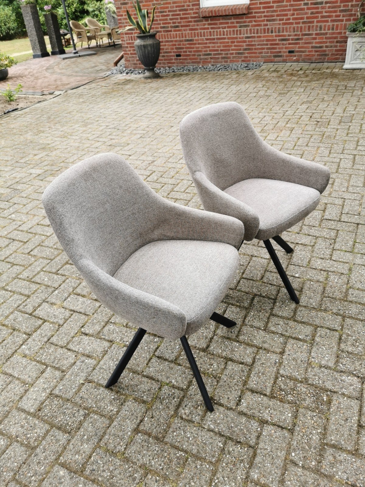 Set van 2 moderne grijze draaibare eetkamerstoelen, Huis en Inrichting, Stoelen, Twee, Ophalen of Verzenden, Zo goed als nieuw