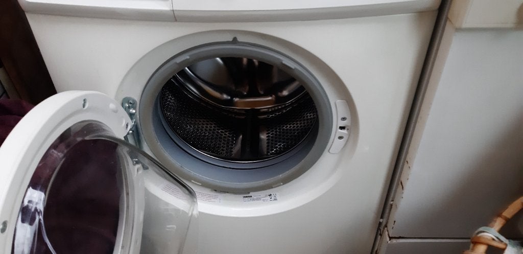 Wasmachine en condensdroger, Ophalen, 1200 tot 1600 toeren, Gebruikt, 4 tot 6 kg