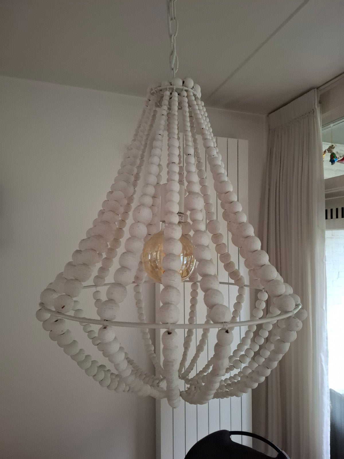 Set van 2 Witte Houten Kralen Kroonluchters - Bohemian Stijl, Huis en Inrichting, Zo goed als nieuw, Bohemian, Landelijk, Modern