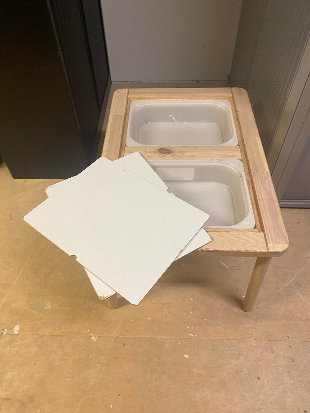 Kinder speeltafel met 2 bakken, Ophalen, Gebruikt, Customer.support.nl@IKEA.com, 2031CX haarlem