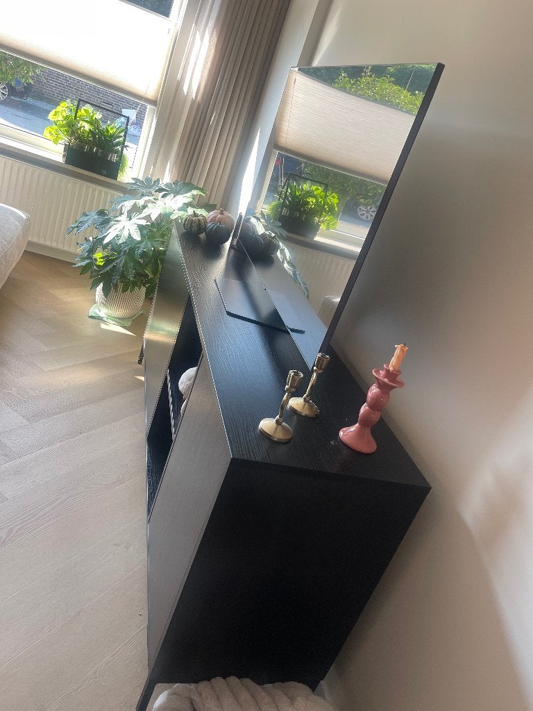 Dressoir Madrid Goossens, Huis en Inrichting, Ophalen, 150 tot 200 cm, Zo goed als nieuw, 25 tot 50 cm