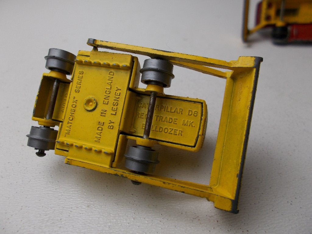 1958 Matchbox No 18B + 1968 Matchbox 16D. 2 X BULLDOZERS!, Ophalen of Verzenden, Gebruikt, Hijskraan, Tractor of Landbouw, Matchbox