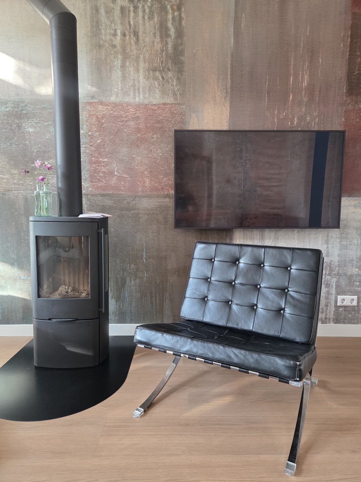 Stijlvolle zwarte fauteuil replica Barcelona chair, Ophalen, Gebruikt, Leer, 75 tot 100 cm