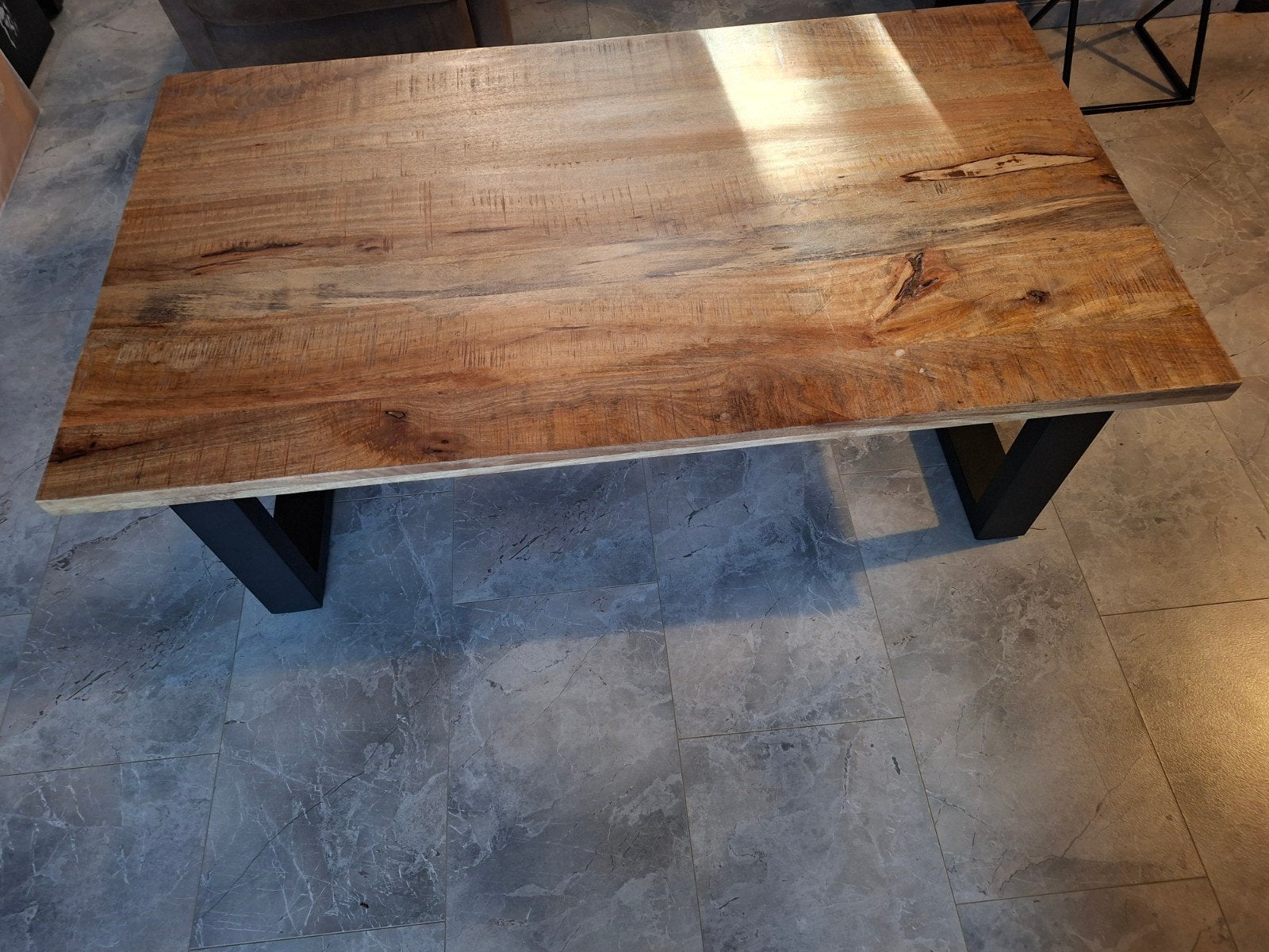 Mooie Salontafel donker eiken, Huis en Inrichting, Ophalen, 100 tot 150 cm, 50 tot 100 cm, Zo goed als nieuw