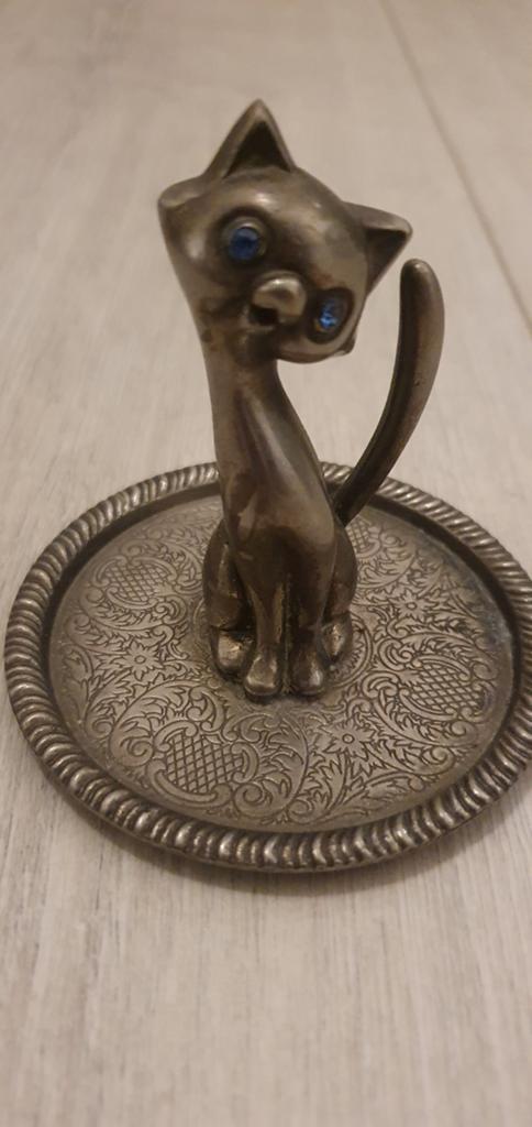 Zilverkleurige Kat Ringhouder met Blau, Verzamelen, Beelden en Beeldjes, Ophalen of Verzenden