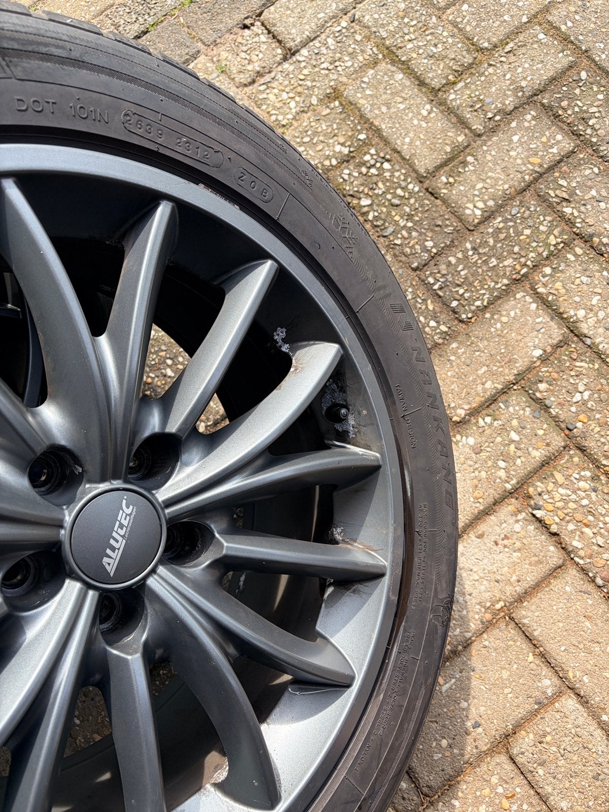 Winterbanden 225/60R18, Ophalen, Banden en Velgen, 17 inch, Winterbanden